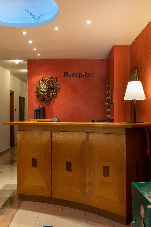 Dias Hotel Platamon ภายนอก รูปภาพ